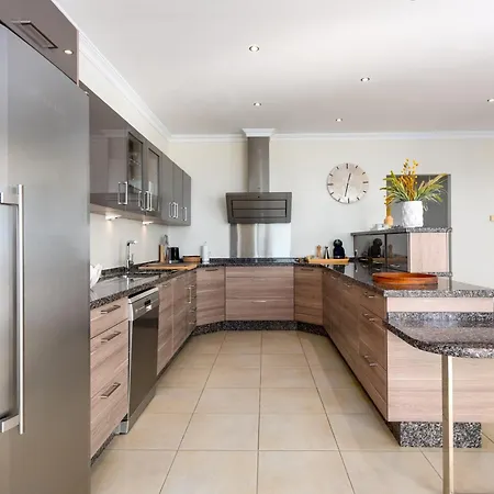 Lavanda Altos De * ماربيا